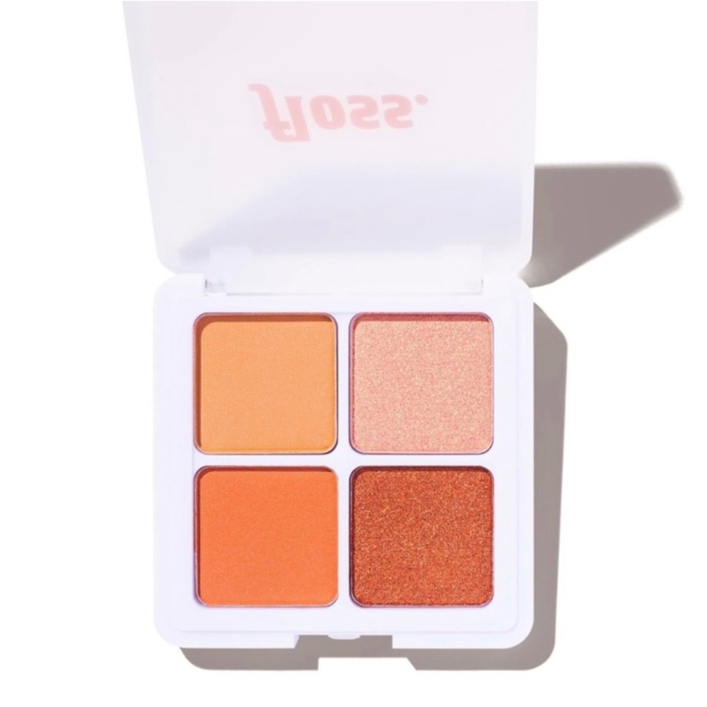 🍑 FLOSS Eyeshadow Squad In Just Peachy NEW